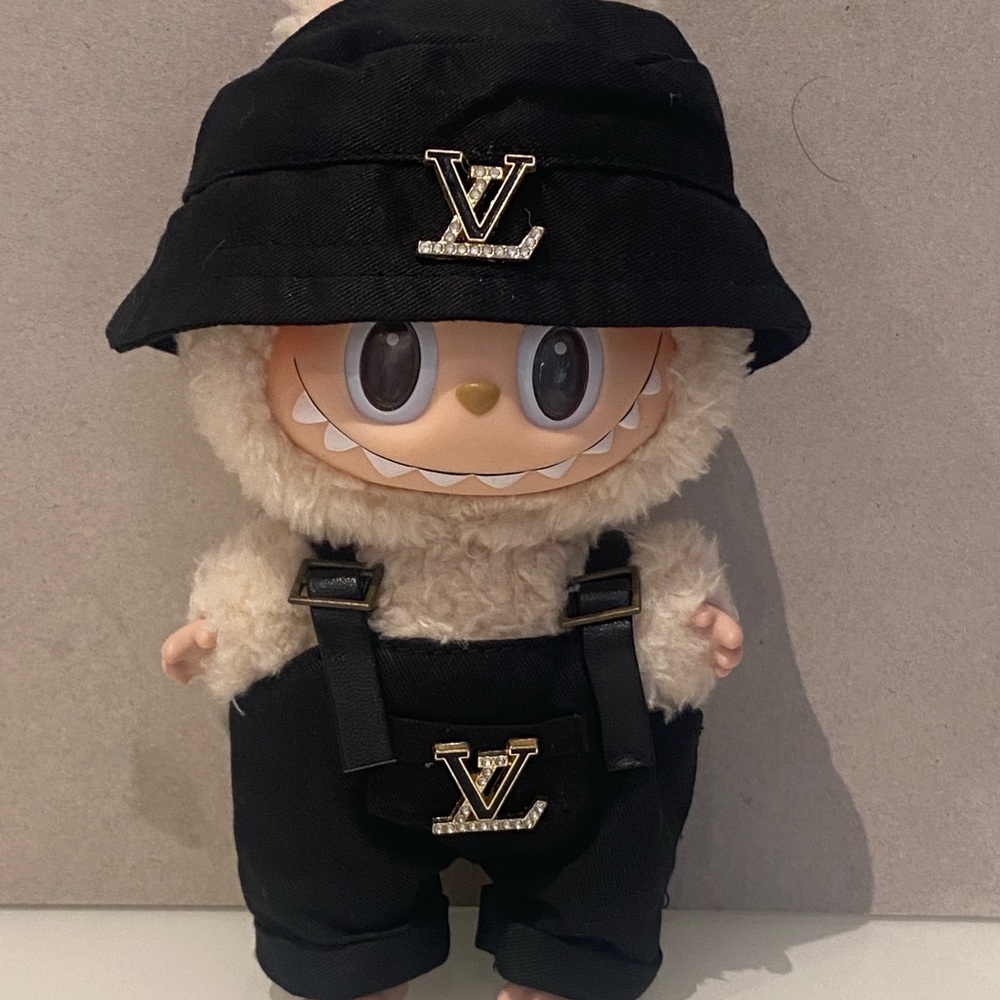 Labubu outfit